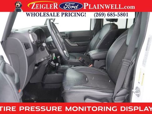 Used 2018 Jeep Wrangler Unlimited Sport image 13