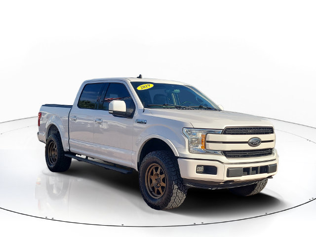 Used 2019 Ford F150 Lariat w/ Equipment Group 501A Mid AWD/4WD image 3