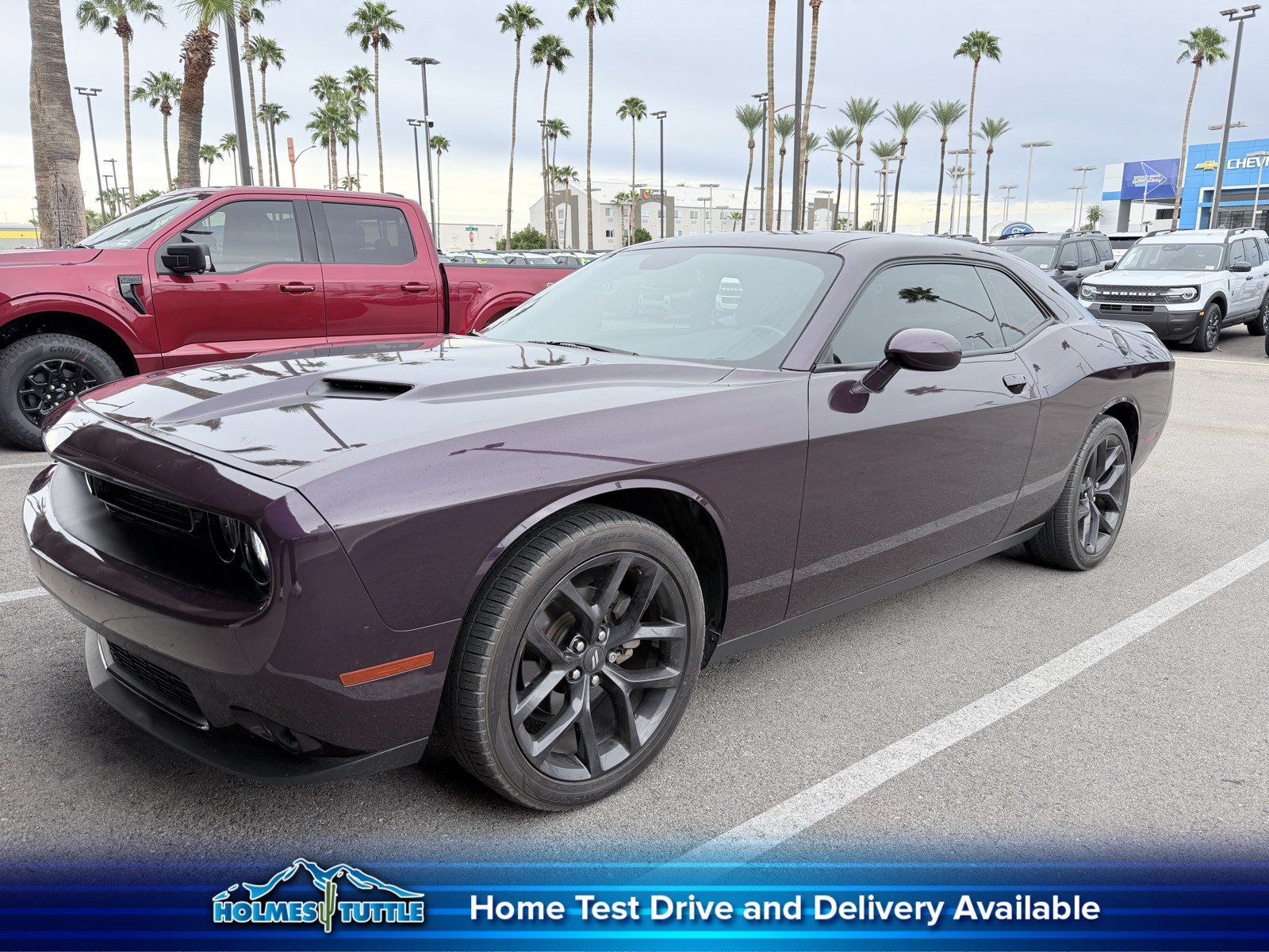 Used 2021 Dodge Challenger SXT w/ Driver Convenience Group RWD image 1