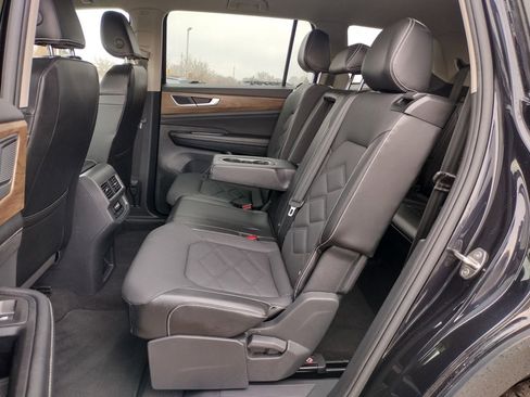 Used 2024 Volkswagen Atlas SE image 7