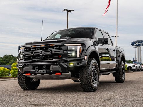 Used 2025 Ford F150 Raptor w/ Equipment Group 803A Raptor R AWD/4WD image 3