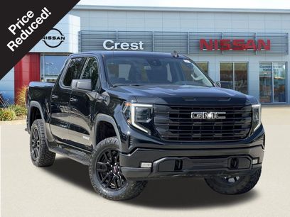 Used 2024 GMC Sierra 1500 Elevation w/ LPO, Elevation Black Package