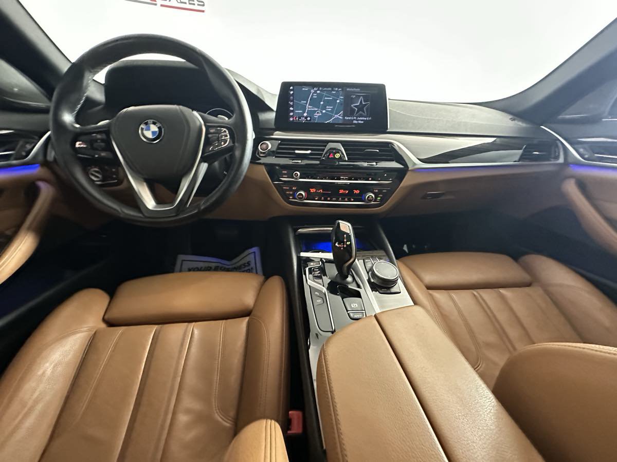 Used 2019 BMW 540i w/ Premium Package RWD image 31
