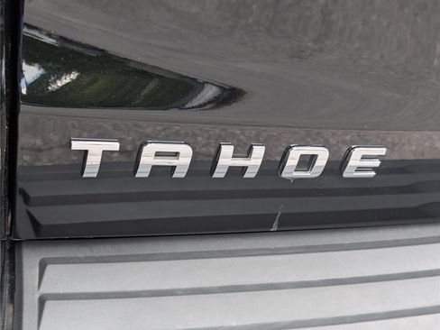 Used 2020 Chevrolet Tahoe LT w/ LT Midnight Edition AWD/4WD image 9