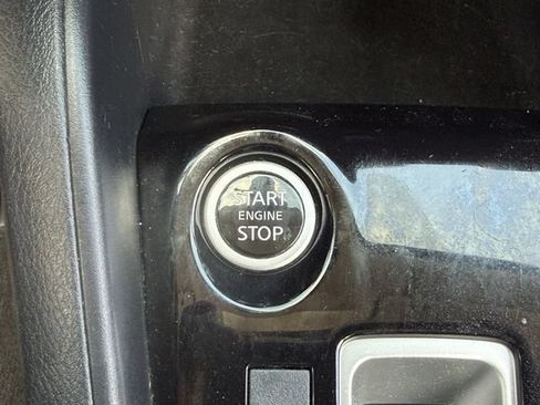 Used 2021 Nissan Kicks S FWD image 20