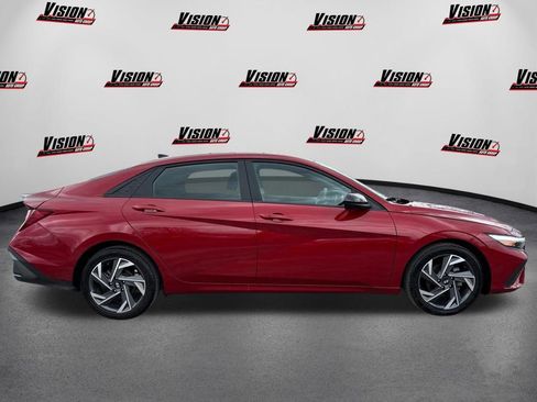 Certified 2025 Hyundai Elantra Sport image 4