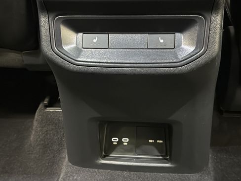Used 2025 Volkswagen Atlas Cross Sport SEL Premium R-Line AWD/4WD image 35