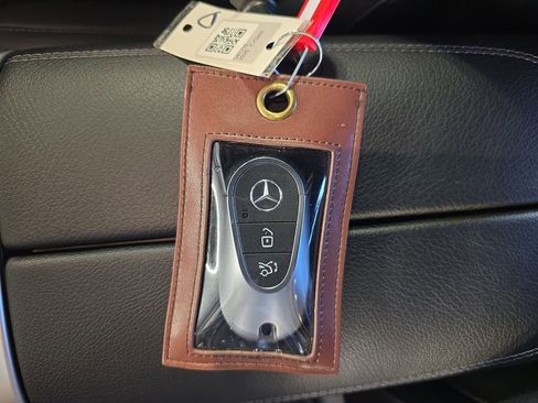 Certified 2025 Mercedes-Benz C 300 Sedan image 38