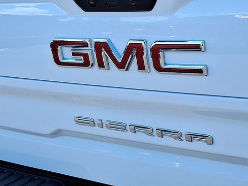 Used 2026 GMC Sierra 1500 SLT AWD/4WD image 29