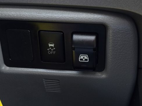 Used 2012 Toyota Tundra 2WD CrewMax w/ Tow Pkg image 21