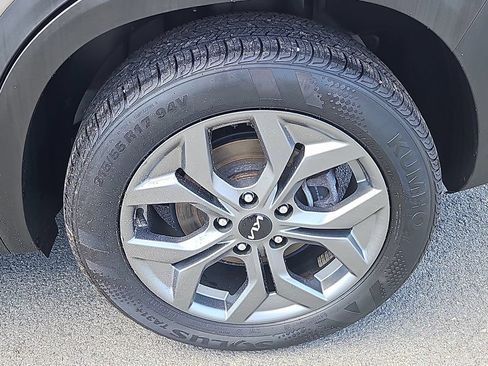 Certified 2024 Kia Seltos LX AWD/4WD image 8
