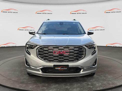 Used 2018 GMC Terrain Denali w/ Advanced Safety Package AWD/4WD image 3