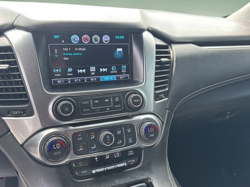Used 2019 Chevrolet Tahoe LS RWD image 11