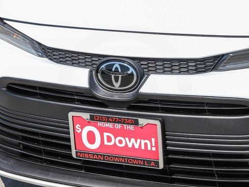 Used 2024 Toyota Corolla LE FWD image 5