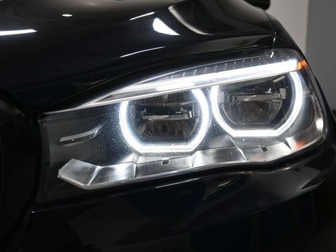 Used 2018 BMW X5 xDrive50i w/ M Sport Package AWD/4WD image 34