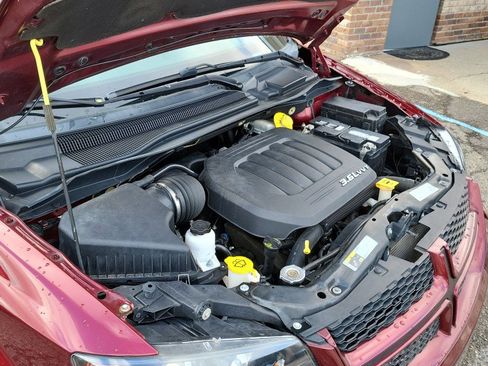 Used 2017 Dodge Grand Caravan GT image 37