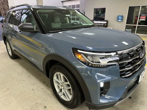 New 2026 Ford Explorer Active image 8