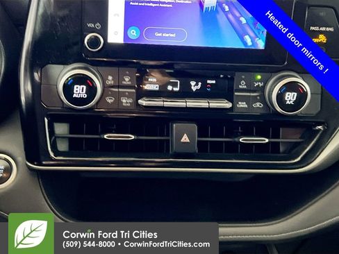 Used 2024 Toyota Highlander LE image 9