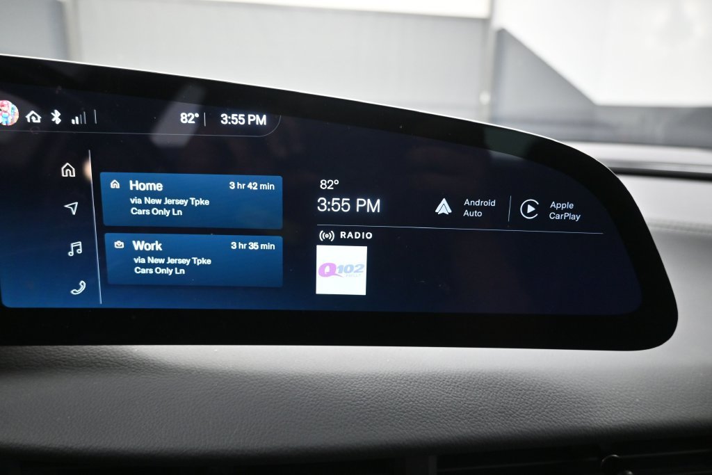 Used 2023 Lucid Air Touring AWD/4WD image 25