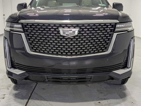 Certified 2021 Cadillac Escalade Premium Luxury image 2