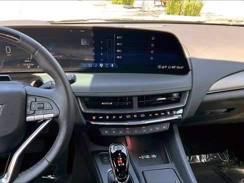 Used 2026 Cadillac CT5 Premium Luxury RWD image 8