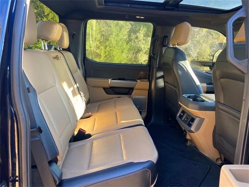 Used 2025 Ford F450 Lariat w/ Chrome Package image 34