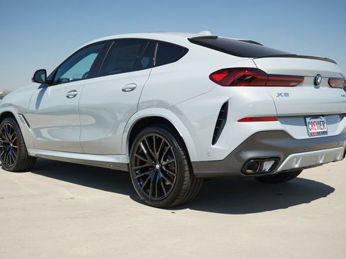 New 2026 BMW X6 xDrive40i w/ Premium Package image 7