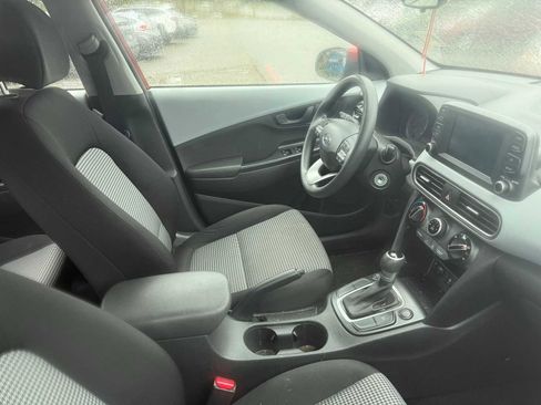 Used 2019 Hyundai Kona SE image 5