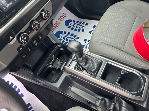 Used 2019 Toyota Tacoma SR5 RWD image 25