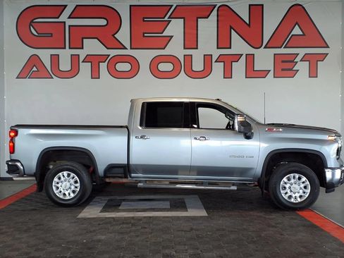Used 2024 Chevrolet Silverado 2500 LTZ w/ LTZ Plus Package AWD/4WD image 1