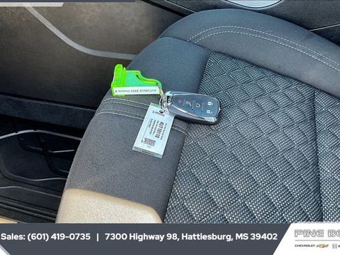 Used 2022 Chevrolet Blazer LT image 9