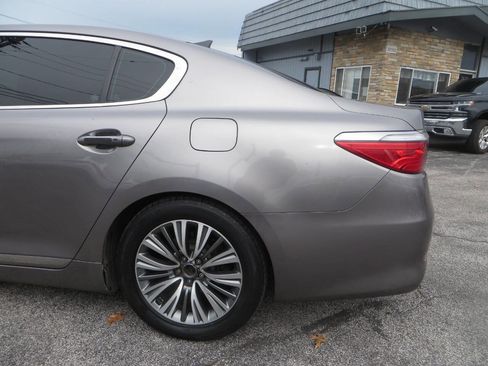 Used 2016 Kia K900 Luxury image 28