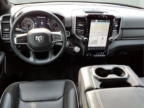Used 2023 RAM 1500 Laramie AWD/4WD image 9