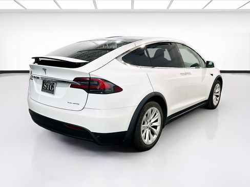 Used 2020 Tesla Model X Long Range AWD/4WD image 4