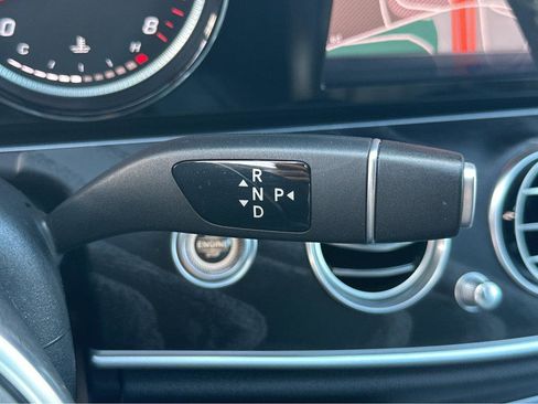 Used 2019 Mercedes-Benz E 300 image 30