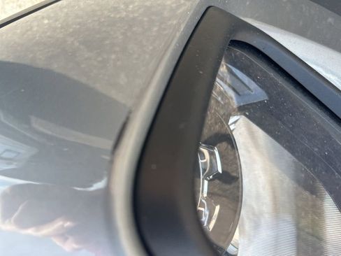 Used 2023 Chevrolet TrailBlazer LT w/ Convenience Package image 2