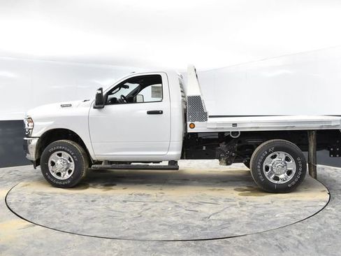 New 2024 RAM 2500 Tradesman w/ Chrome Appearance Group image 4