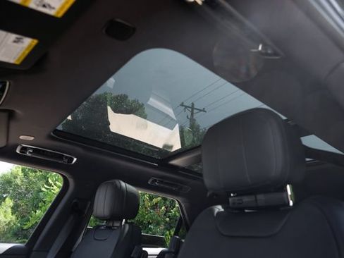 New 2026 Land Rover Range Rover Sport Dynamic SE AWD/4WD image 5