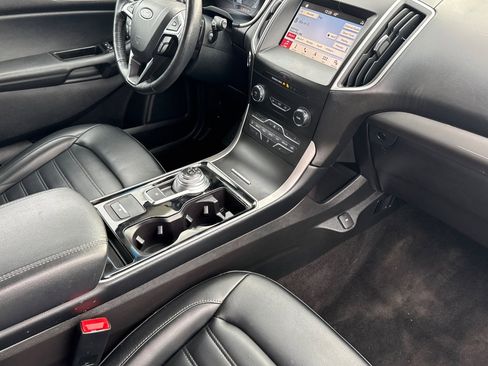 Used 2019 Ford Edge SEL w/ Equipment Group 201A image 16