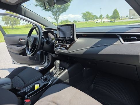 Used 2019 Toyota Corolla SE FWD image 15