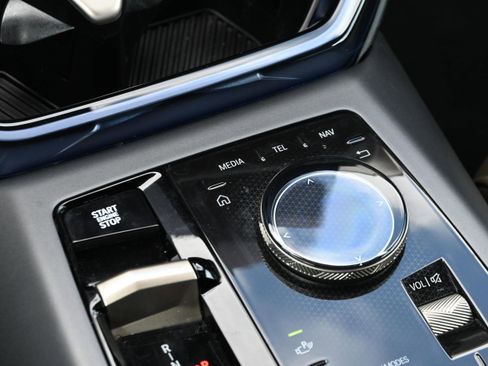 Certified 2025 BMW X3 xDrive30i w/ Premium Package image 20