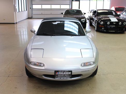 Used 1991 MAZDA MX-5 Miata RWD image 9