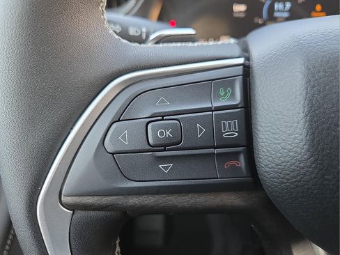 New 2026 Jeep Grand Cherokee Altitude image 19