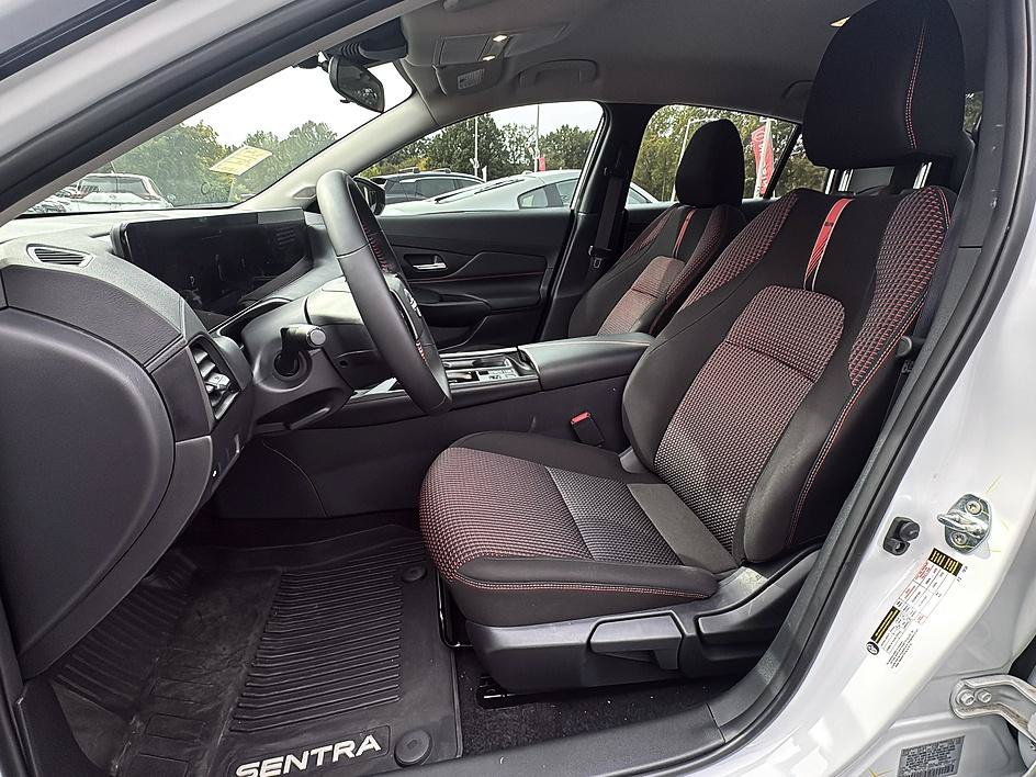 Certified 2026 Nissan Sentra SR w/ Floor Mat Package FWD image 13