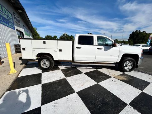 Used 2015 Chevrolet Silverado 2500 W/T w/ WT Convenience Package AWD/4WD image 3