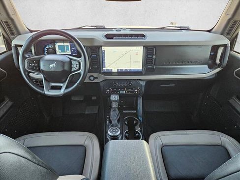 Used 2023 Ford Bronco Wildtrak AWD/4WD image 18
