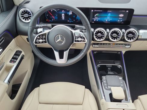 Certified 2022 Mercedes-Benz GLB 250 image 13