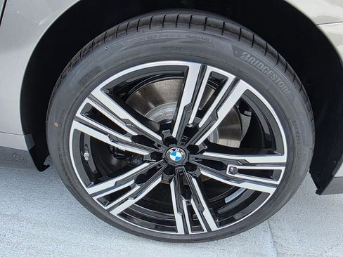 New 2026 BMW 760i xDrive w/ Executive Package AWD/4WD image 6