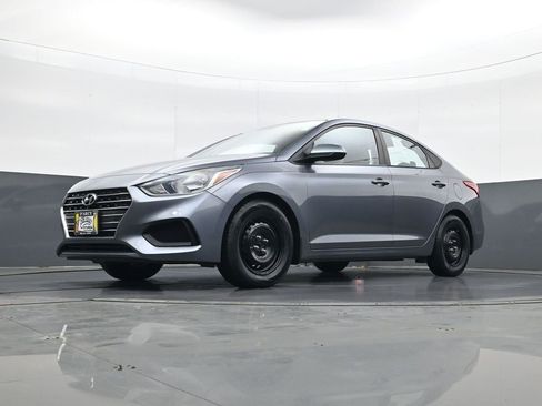 Used 2019 Hyundai Accent SE image 21