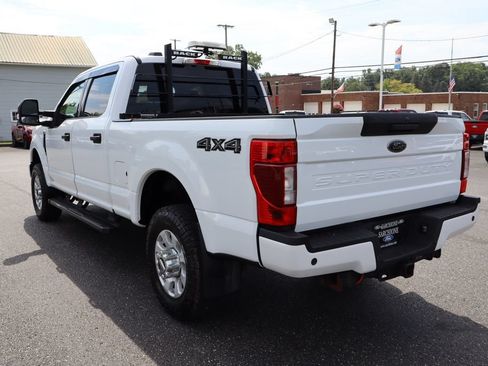 Used 2022 Ford F250 XLT w/ Black Appearance Package AWD/4WD image 14